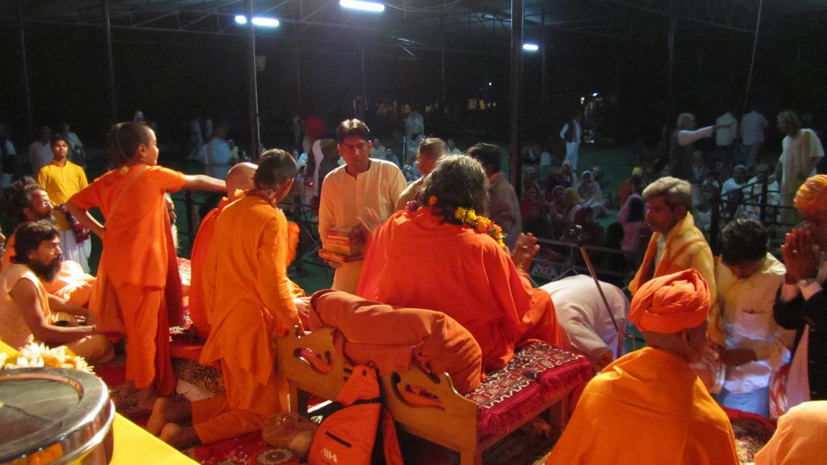 holyguruji_mahasamadhi_anniversary_2010_01