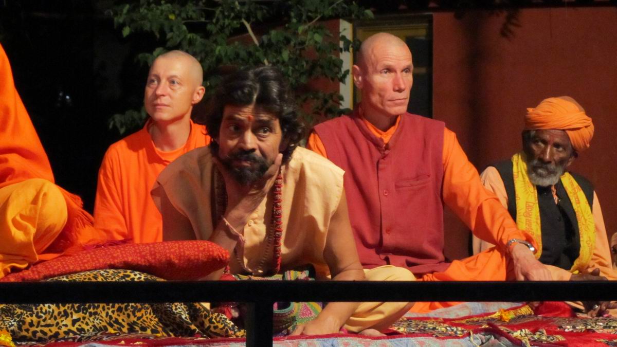 holyguruji_mahasamadhi_anniversary_2010_05