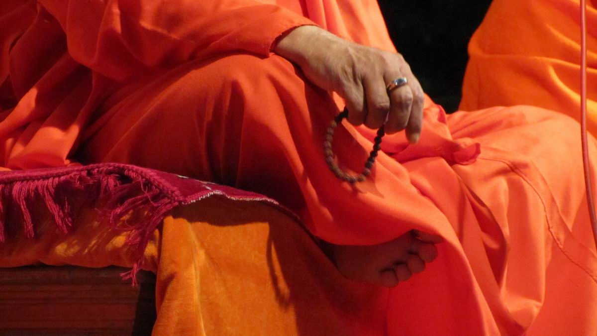 holyguruji_mahasamadhi_anniversary_2010_12