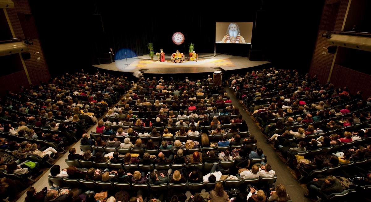 2010 11 26 Planting of Peace Tree in Belgrade DomSindikata10 web