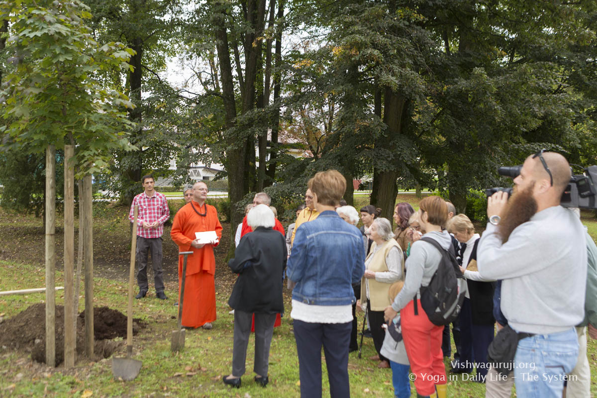 1U4A2005 KA sadnja drva mira 21 9 2016
