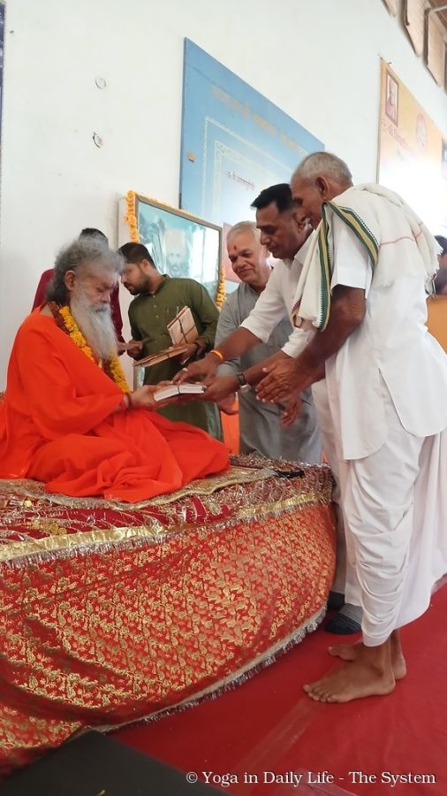 5. vishwaguruji blessing wm