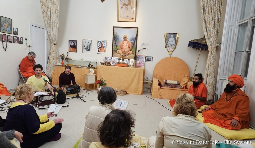 Swami Avatar Puriji and Swami Rajendra Puriji visit Vienna Yoga in Daily Life Centres