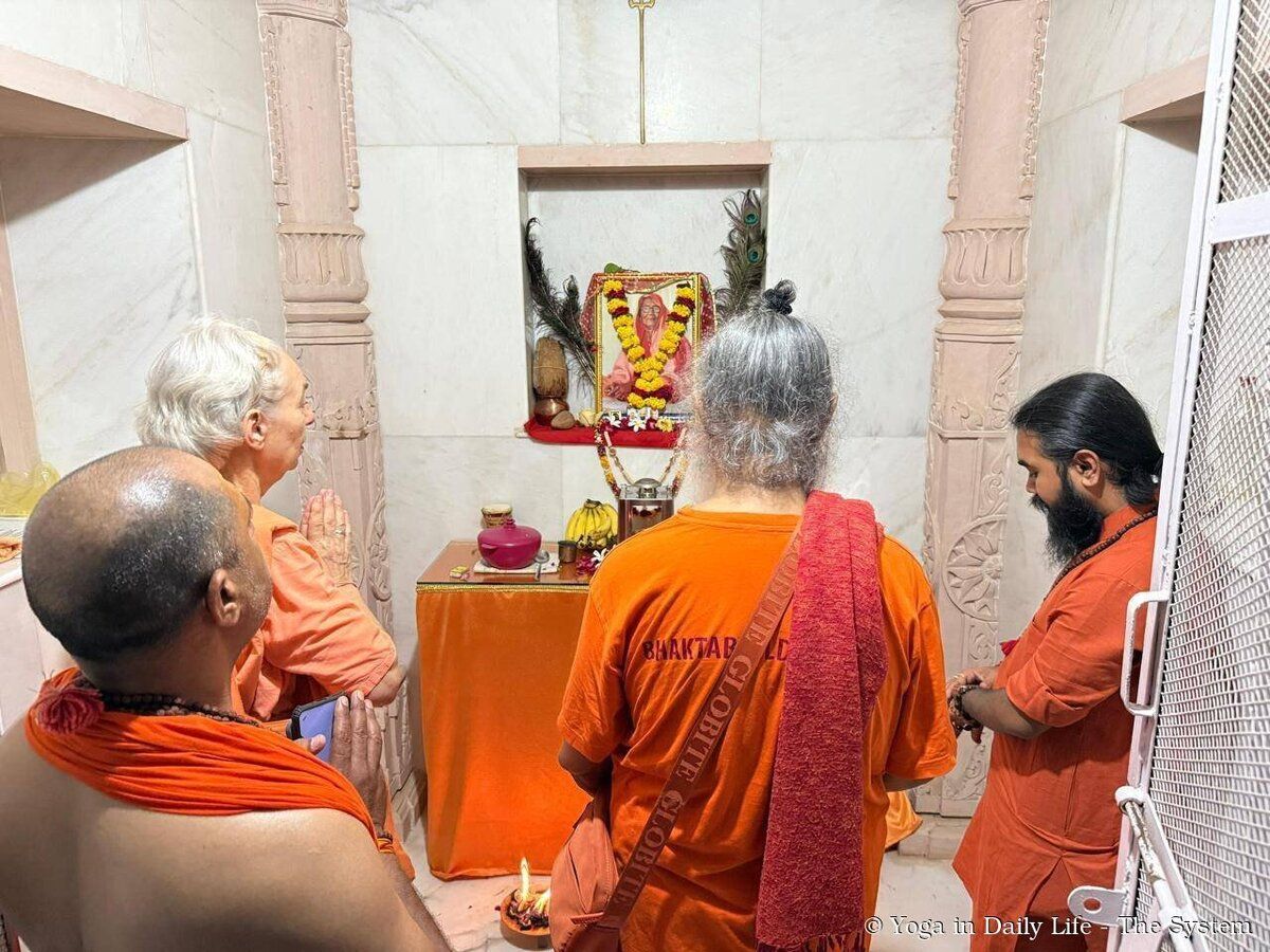 3.7. mataji mahasamadhi temple wm