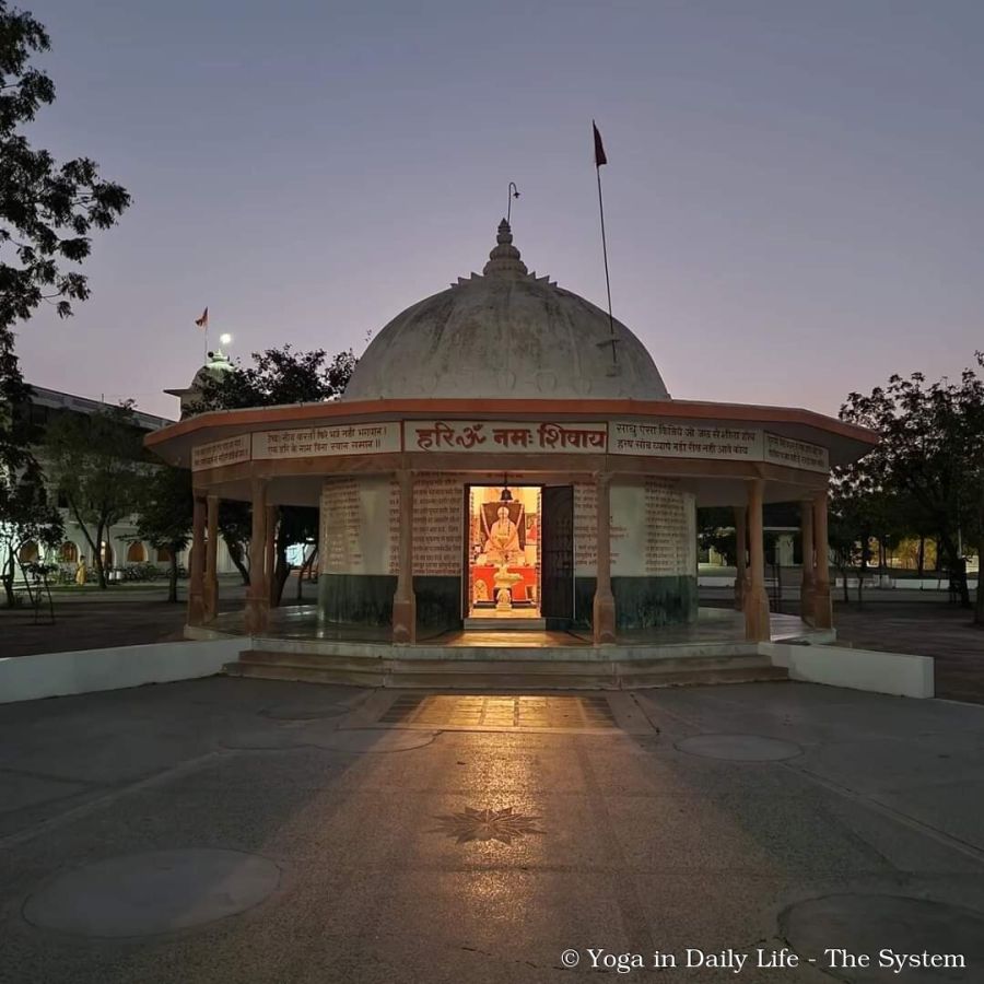 7.4. shiva temple wm