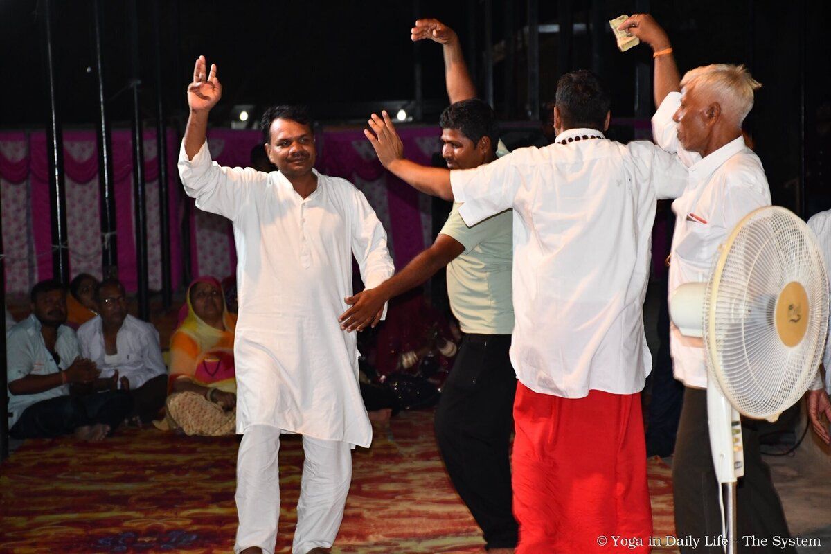 8.11. gurupurnma dancer wm