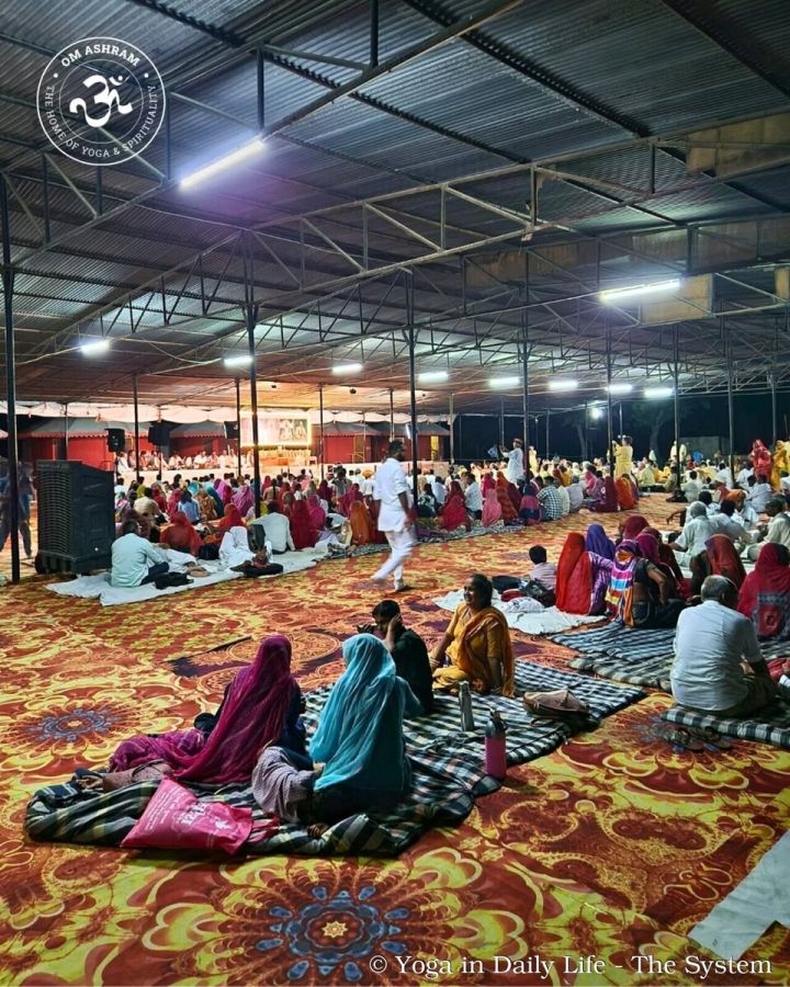 8.4. gurupurnima crowd wm