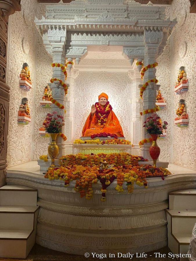 9.8. gurupurnima holy guruji mahasamadhi wm