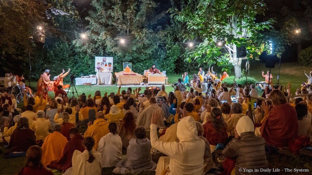 5.5. kirtan night wm