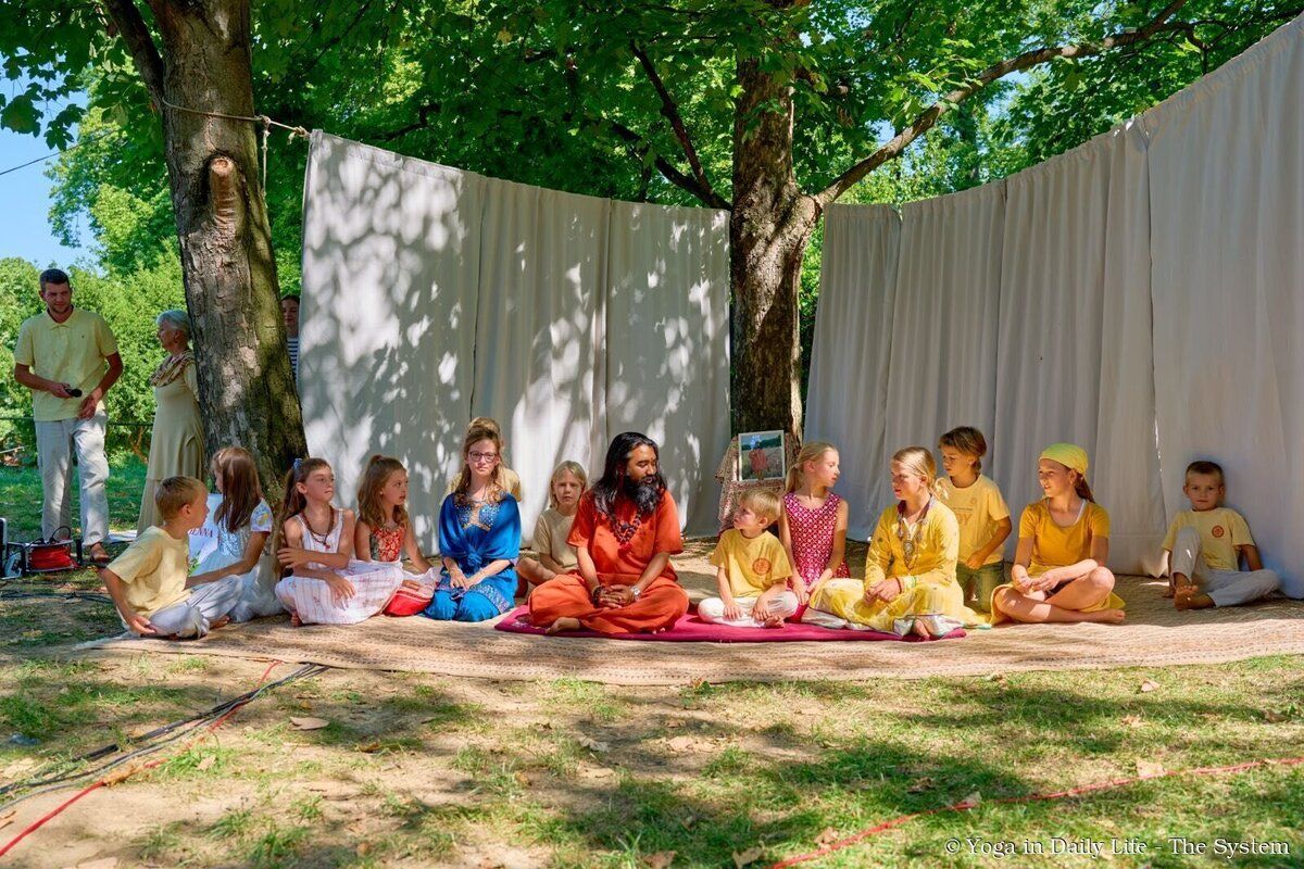 7.6. vishwagurujis birthday1 wm