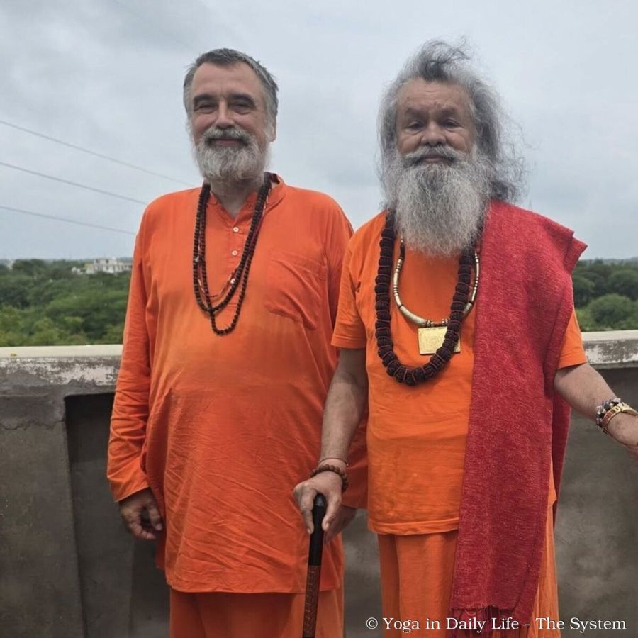 0.1. vishwaguruji and mm wm