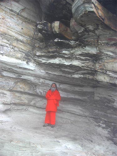 Under the Pilot Mountain, on Shivaratri day Under the Pilot Mountain, on Shivaratri day