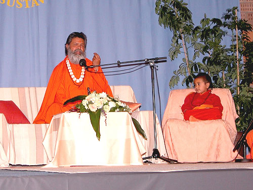 Mahamandaleshwar Paramhans Swami Maheshwaranandaji and Swami Avatar Puriji at the public lecture in Zagreb Mahamandaleshwar Paramhans Swami Maheshwaranandaji and Swami Avatar Puriji at the public lecture in Zagreb