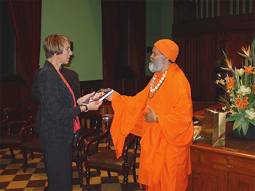Presenting The Chakra Book to Ms Jane Lomax Smith, Minister for Education Presenting The Chakra Book to Ms Jane Lomax Smith, Minister for Education