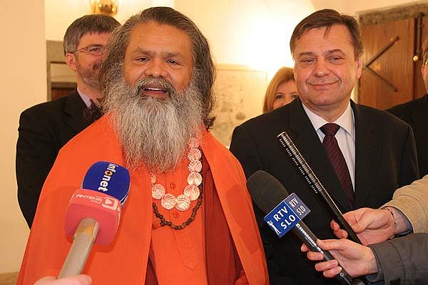 Meeting with the mayor of ljubljana, Mr. Zoran Jankovic Meeting with the mayor of ljubljana, Mr. Zoran Jankovic