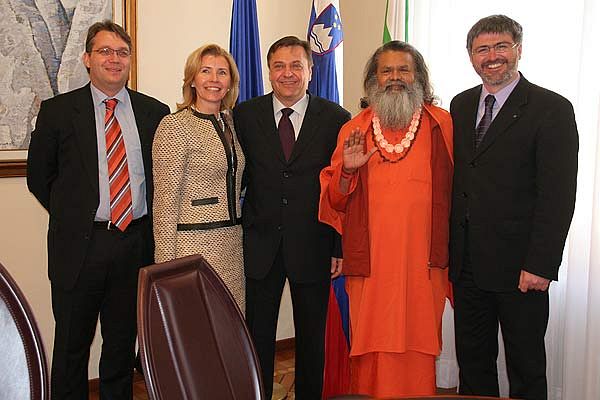 Meeting with the mayor of ljubljana, Mr. Zoran Jankovic Meeting with the mayor of ljubljana, Mr. Zoran Jankovic