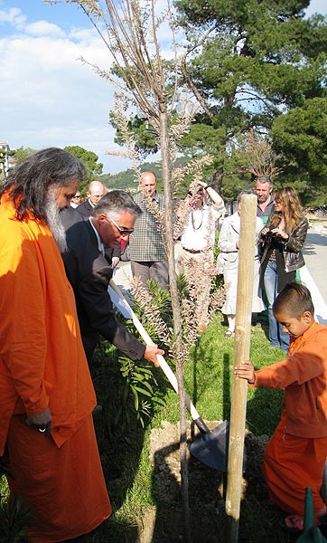 Planting of a peace tree with the Mayor of Piran, Tomaz Gantar Planting of a peace tree with the Mayor of Piran, Tomaz Gantar