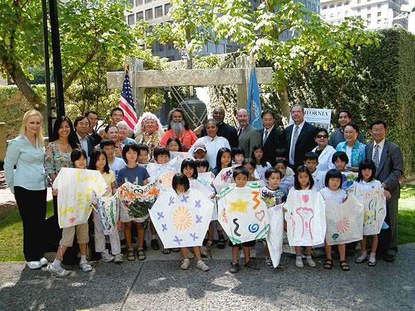His Holiness Swamiji rings of the World Peace Bell His Holiness Swamiji rings of the World Peace Bell