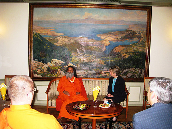 Ms Holjevac announcing results of blood donations Ms Holjevac announcing results of blood donations