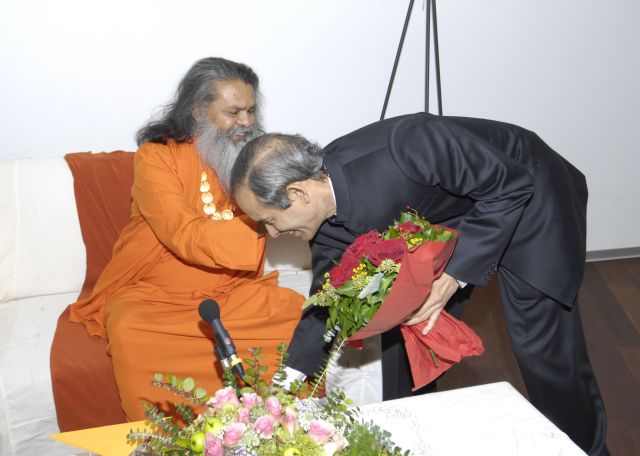 His Holiness Swamiji and Mr Kurana, Indian Embassy Second Secretary His Holiness Swamiji and Mr Kurana, Indian Embassy Second Secretary